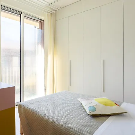 Apartament Aria - Boutique View - Free Parking & Late Check-out 12pm